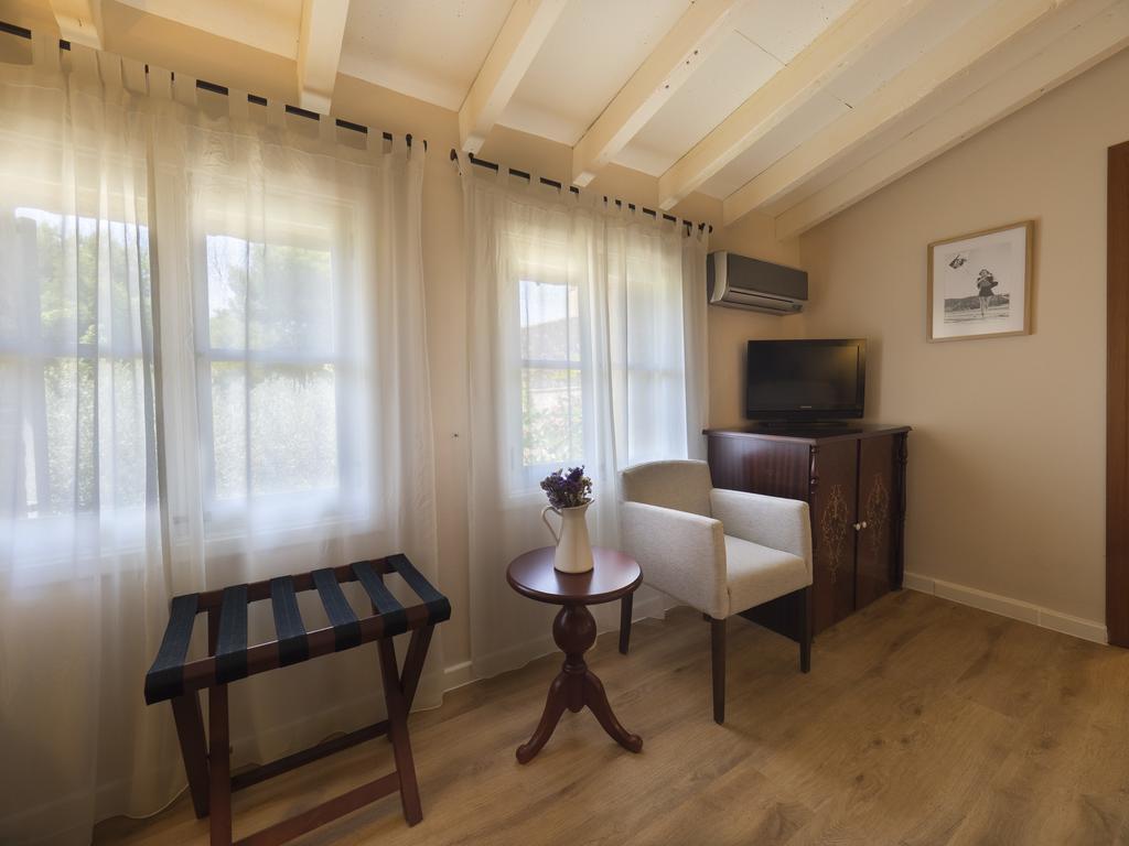 Hotel Protur Residencia Son Floriana à Cala Bona  Extérieur photo