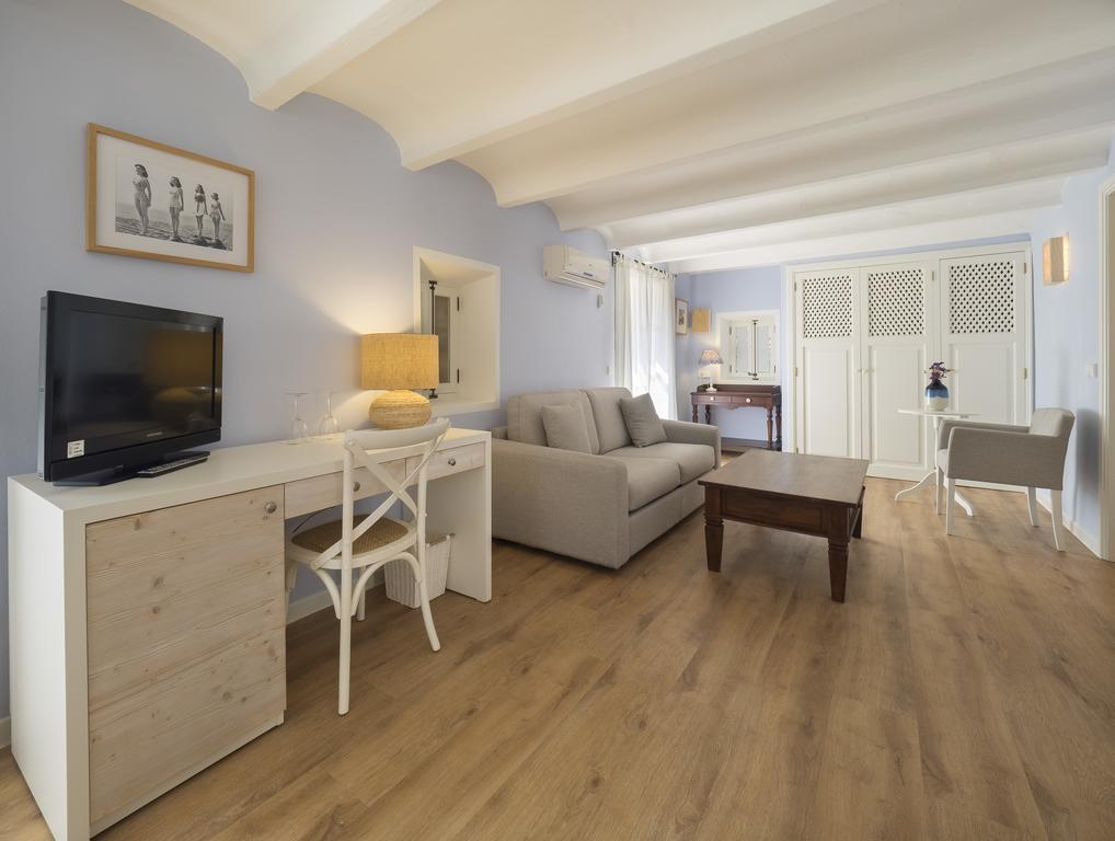 Hotel Protur Residencia Son Floriana à Cala Bona  Extérieur photo