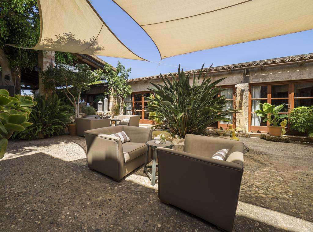 Hotel Protur Residencia Son Floriana à Cala Bona  Extérieur photo