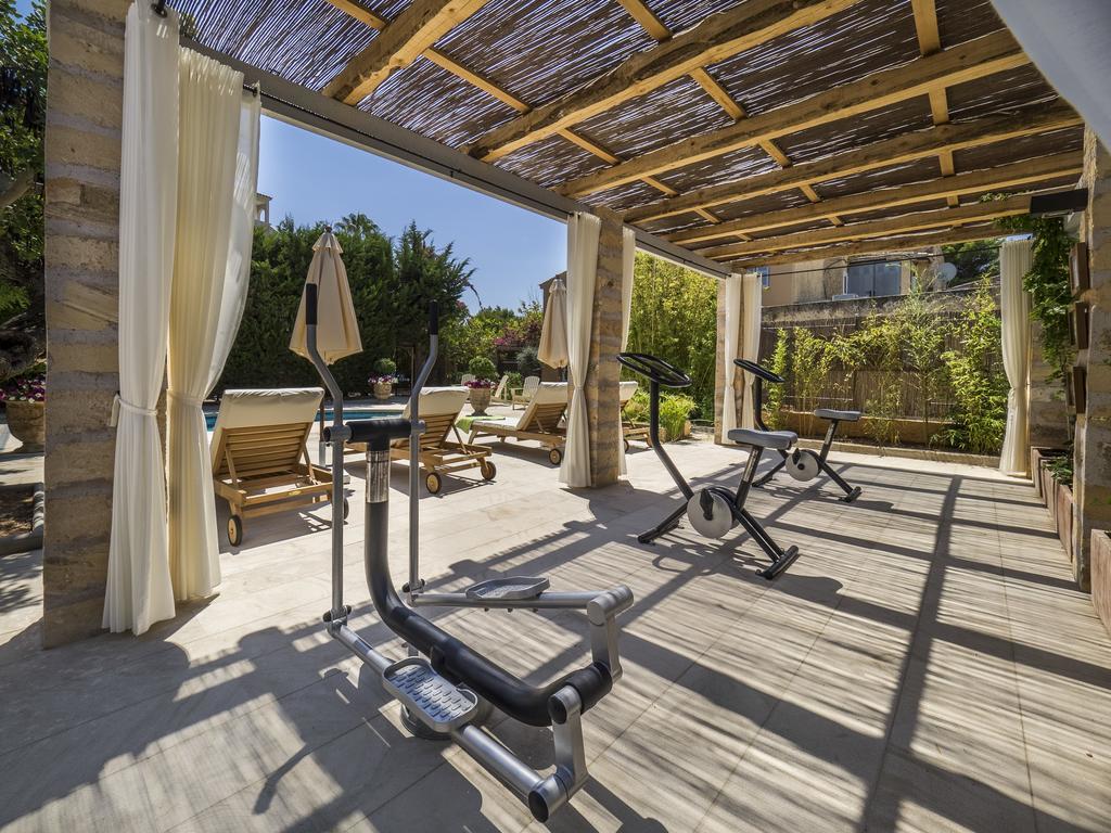 Hotel Protur Residencia Son Floriana à Cala Bona  Extérieur photo